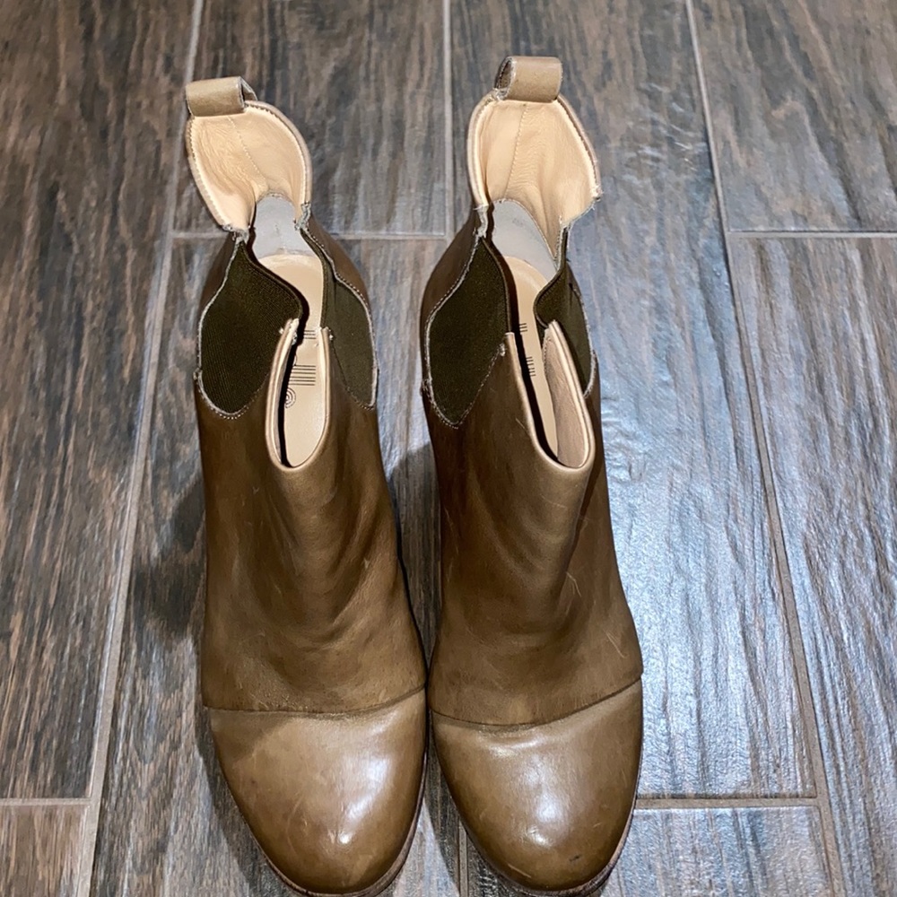Belle by Sigerson Morrison booties